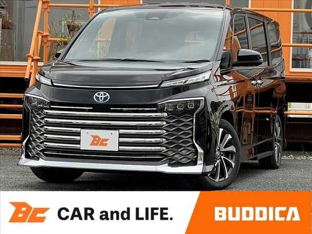 TOYOTA / VOXY HYBRID