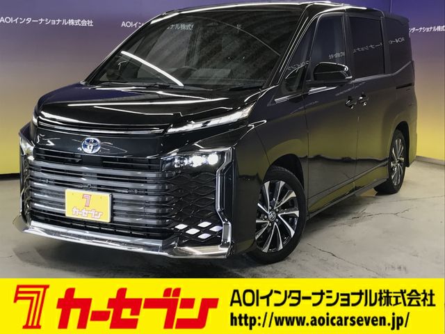 TOYOTA / VOXY HYBRID