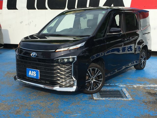 TOYOTA / VOXY HYBRID 4WD