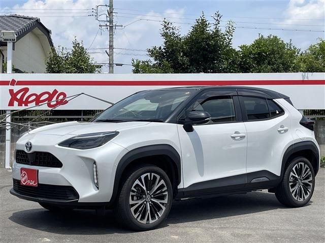 TOYOTA / YARIS CROSS HYBRID