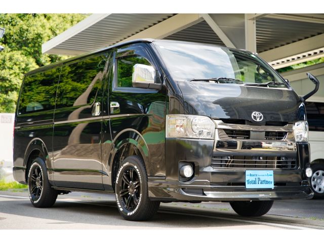 TOYOTA / HIACE van 4WD