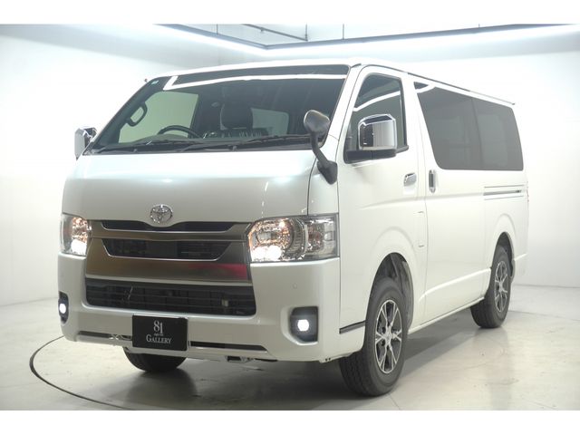 TOYOTA / HIACE van 4WD