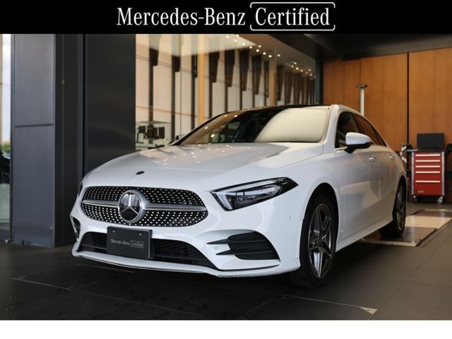 MERCEDES BENZ / MERCEDES BENZ A class sedan