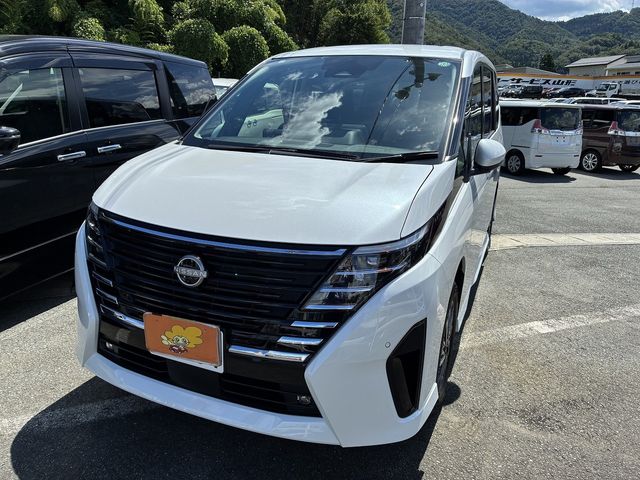 NISSAN / SERENA  WG 4WD