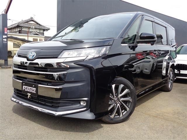 TOYOTA / NOAH HYBRID 4WD