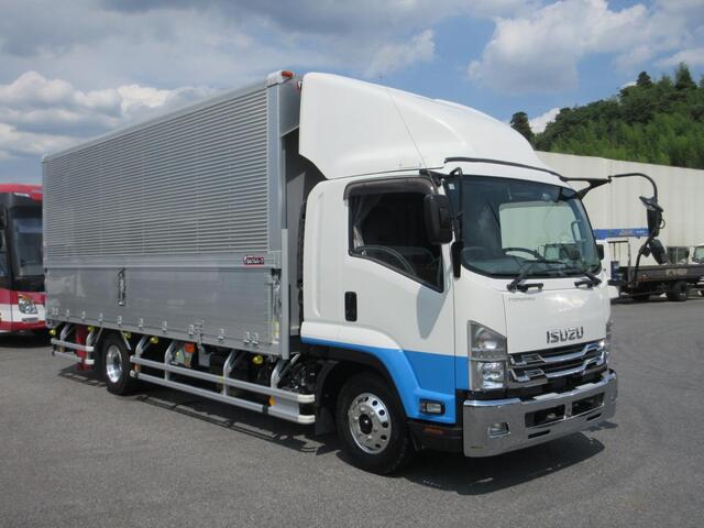 Isuzu / FORWARD