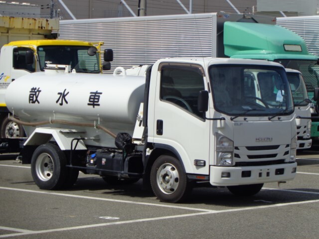 Isuzu / ELF