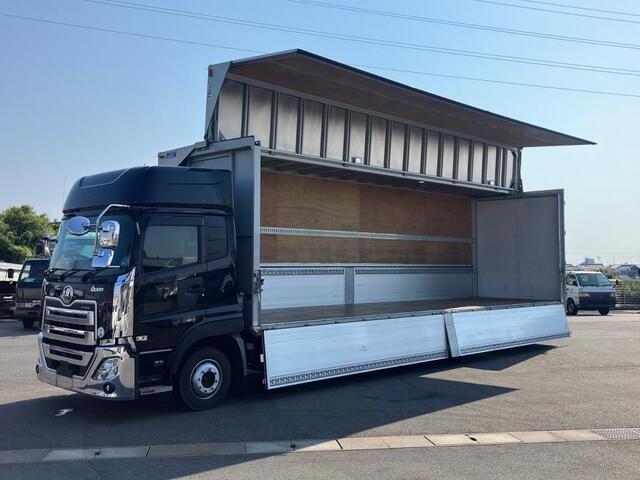 UD Trucks / QUON