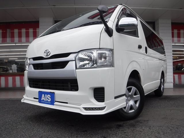 TOYOTA / HIACE van 4WD