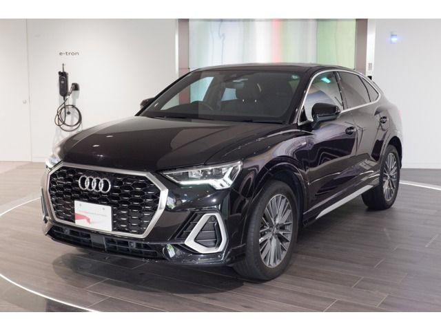 AUDI / AUDI Q3 SPORTBACK