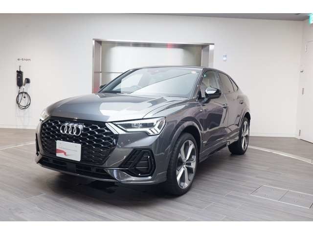AUDI / AUDI Q3 SPORTBACK