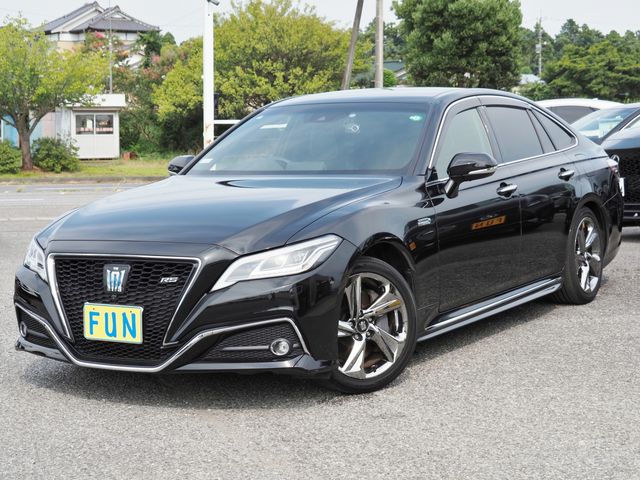 TOYOTA / CROWN sedan hybrid