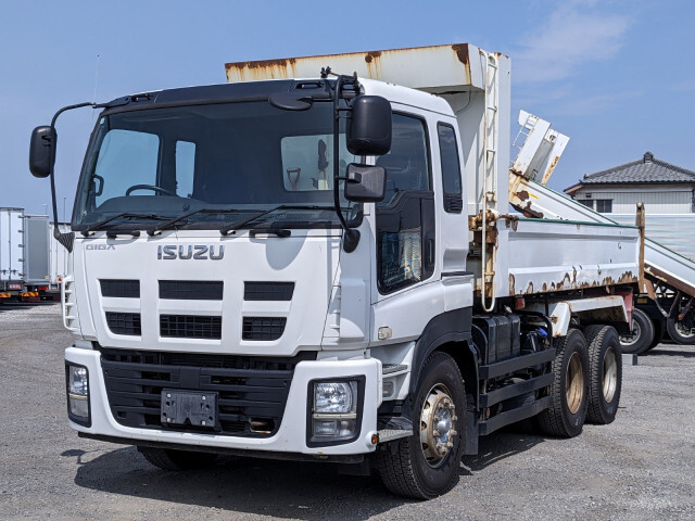 Isuzu / GIGA