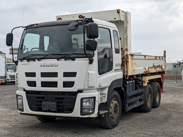 Isuzu / GIGA