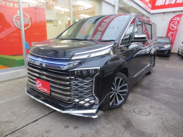 TOYOTA / VOXY HYBRID