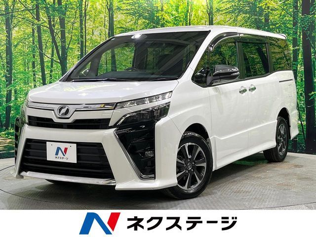 Japanese used car Ref# 1361823 TOYOTA / VOXY 4WD