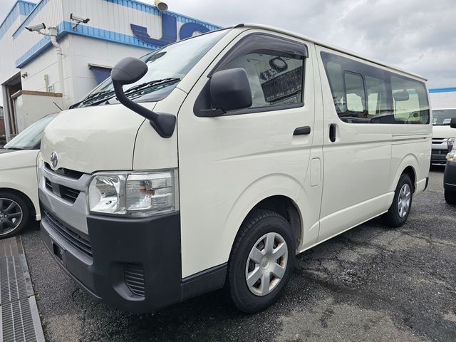 TOYOTA / HIACE van 4WD