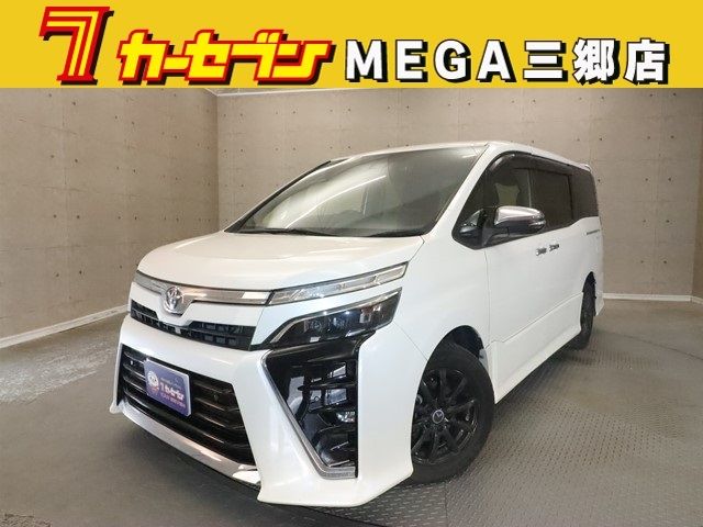 TOYOTA / VOXY