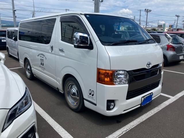 TOYOTA / HIACE van 4WD