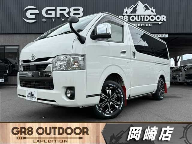 TOYOTA / HIACE van 4WD