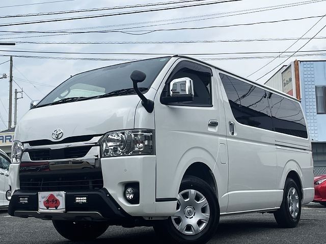 TOYOTA / HIACE van 4WD