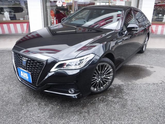 TOYOTA / CROWN sedan hybrid 4WD