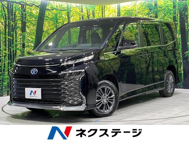 TOYOTA / VOXY HYBRID 4WD