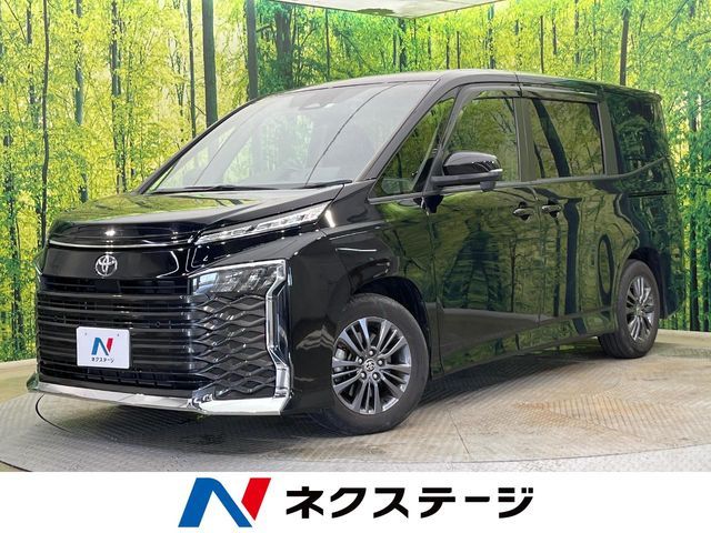 TOYOTA / VOXY