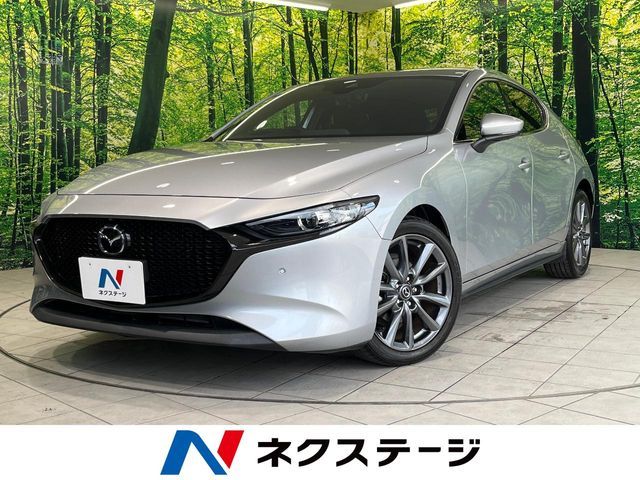 Japanese used car Ref# 1363676 MAZDA / MAZDA3 FASTBACK