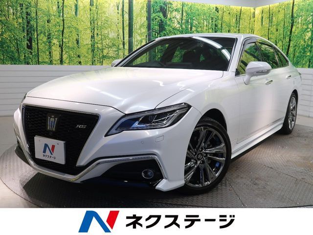 TOYOTA / CROWN sedan hybrid 4WD