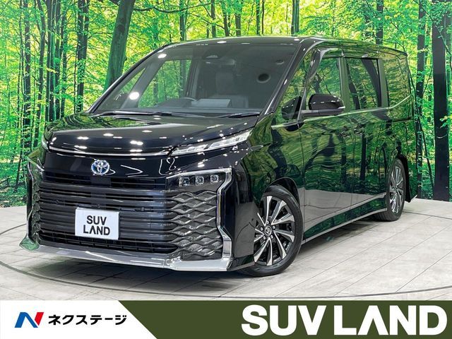 TOYOTA / VOXY HYBRID