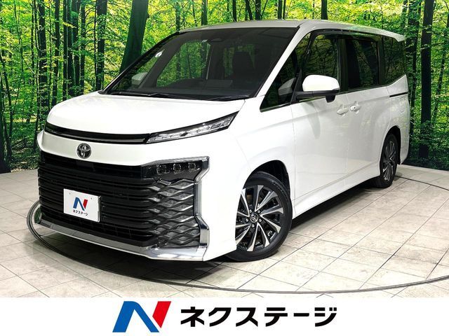 TOYOTA / VOXY