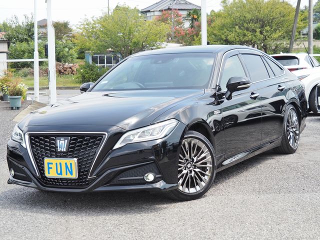 TOYOTA / CROWN sedan hybrid