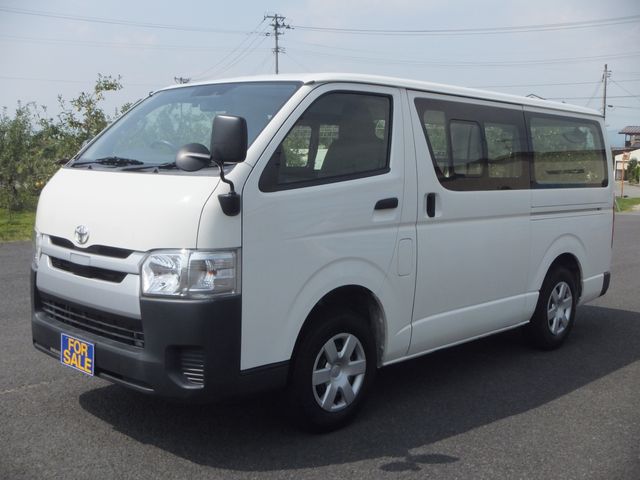 TOYOTA / HIACE van 4WD