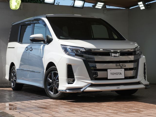 TOYOTA / NOAH