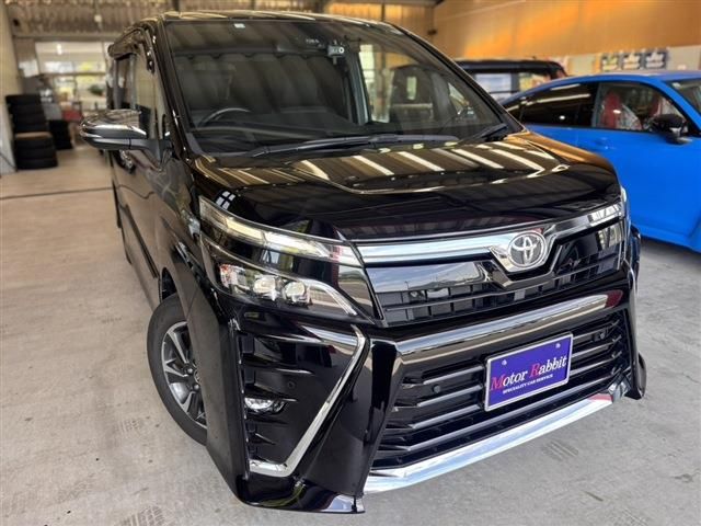 TOYOTA / VOXY