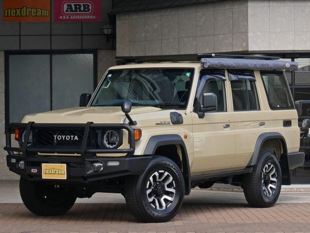 TOYOTA / LANDCRUISER 70