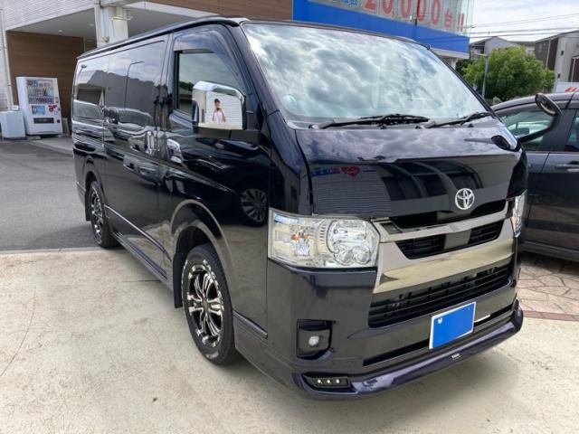 TOYOTA / HIACE van 4WD