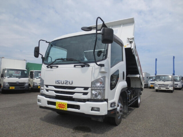 Japanese used car Ref# 1365811 Isuzu / FORWARD