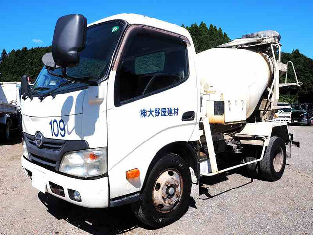 Hino / DUTRO