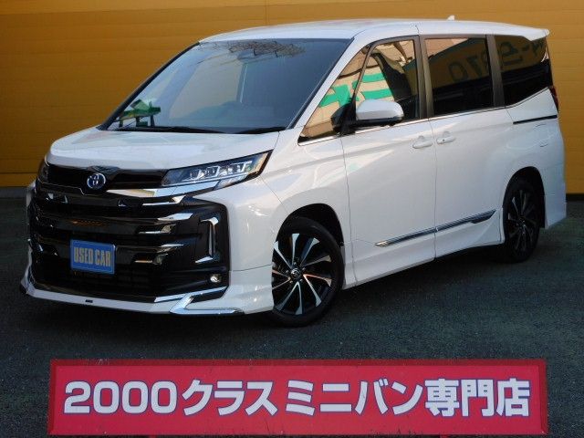 TOYOTA / NOAH HYBRID