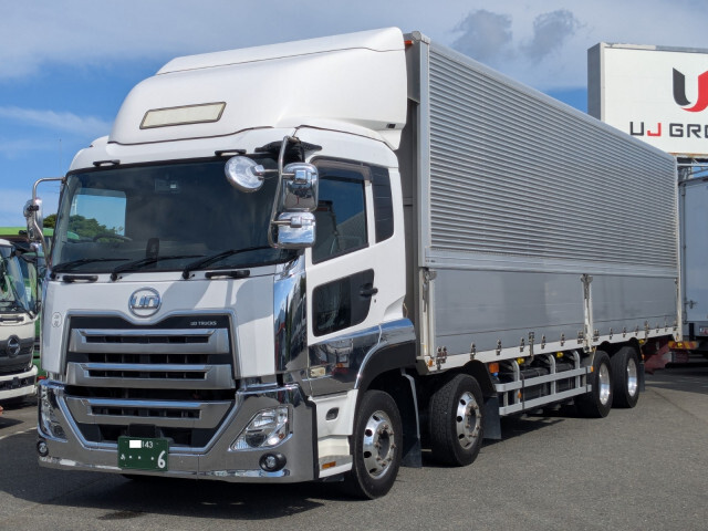 UD Trucks / QUON
