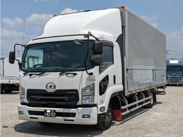 UD Trucks / CONDOR