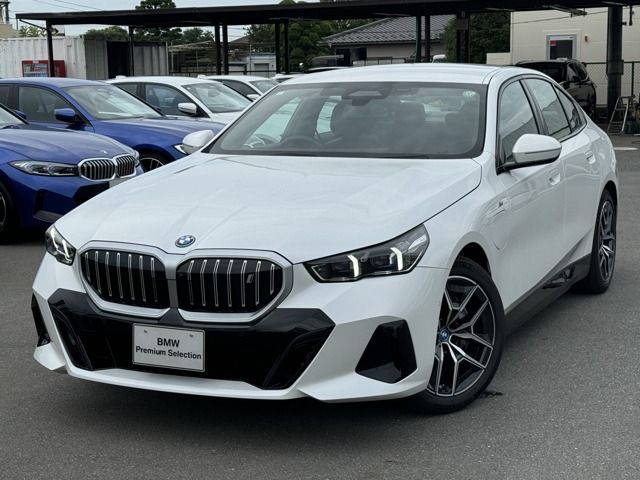 BMW / BMW i5