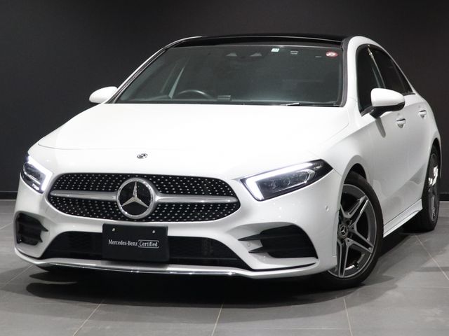 MERCEDES BENZ / MERCEDES BENZ A class sedan