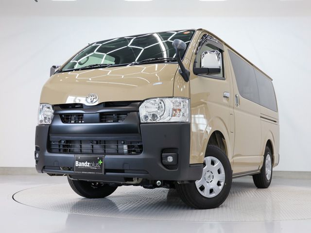 TOYOTA / HIACE van 4WD