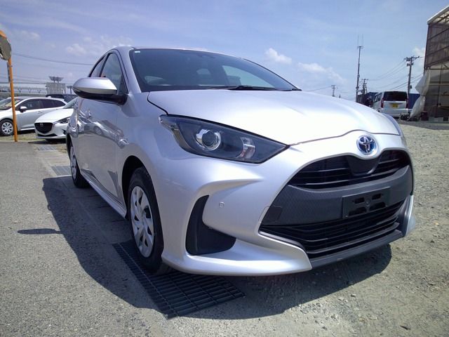 TOYOTA / YARIS HYBRID