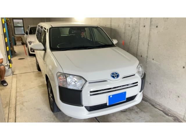 TOYOTA / PROBOX van HYBRID