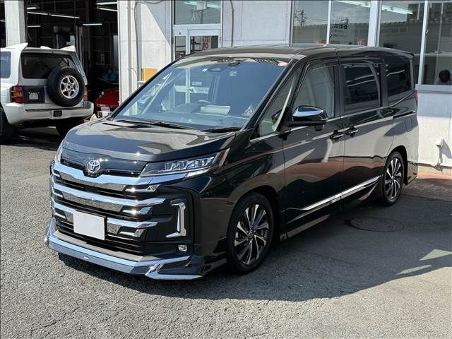 TOYOTA / NOAH