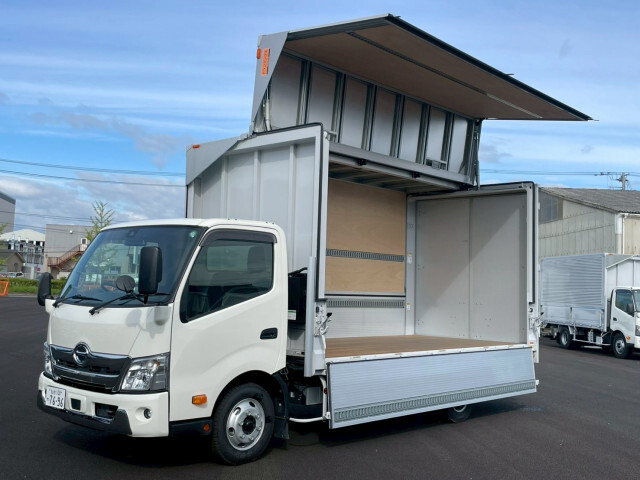 Hino / DUTRO